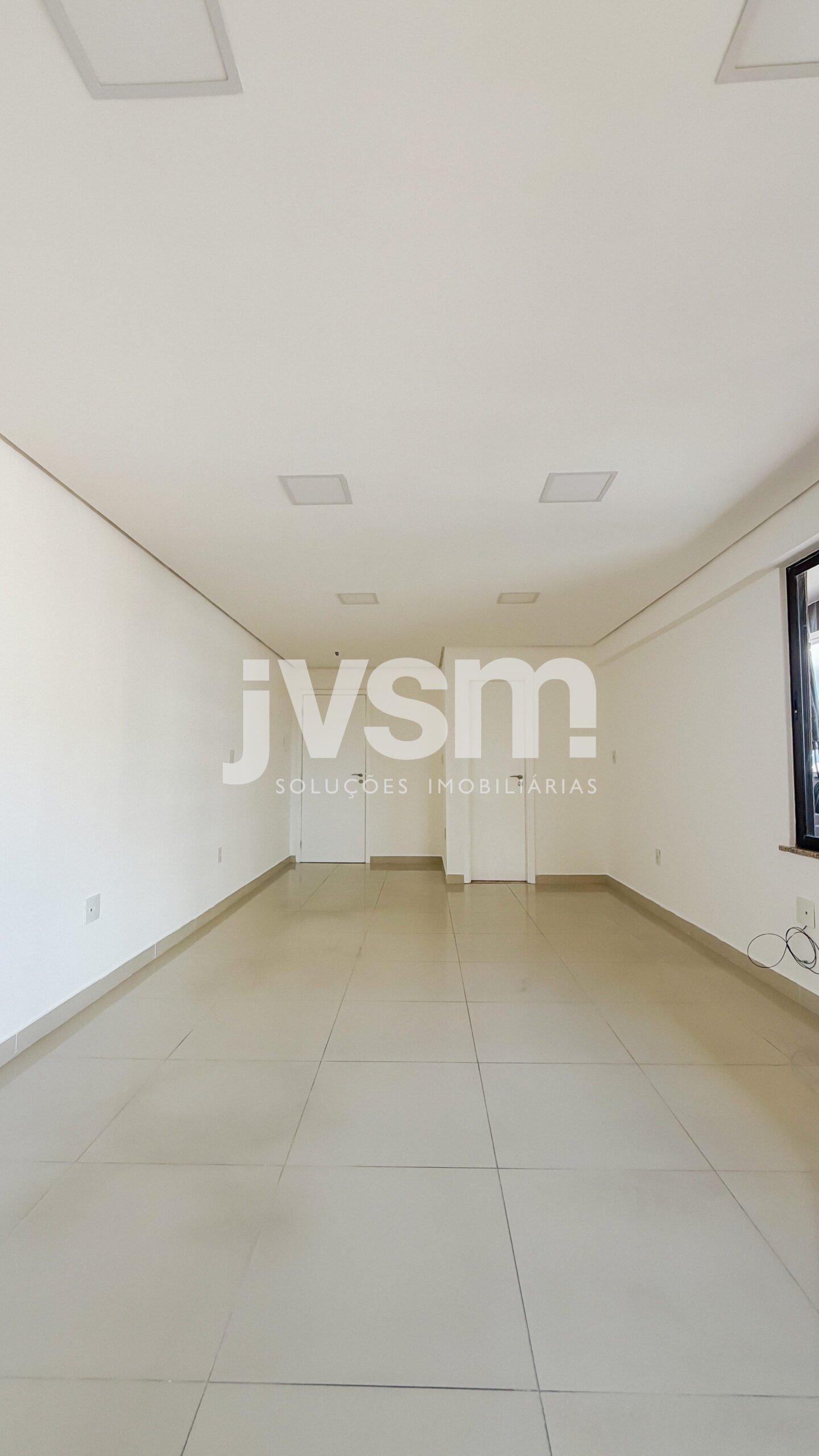 SALA 828 [VERTICAIS + MARCA D'ÁGUA]-2