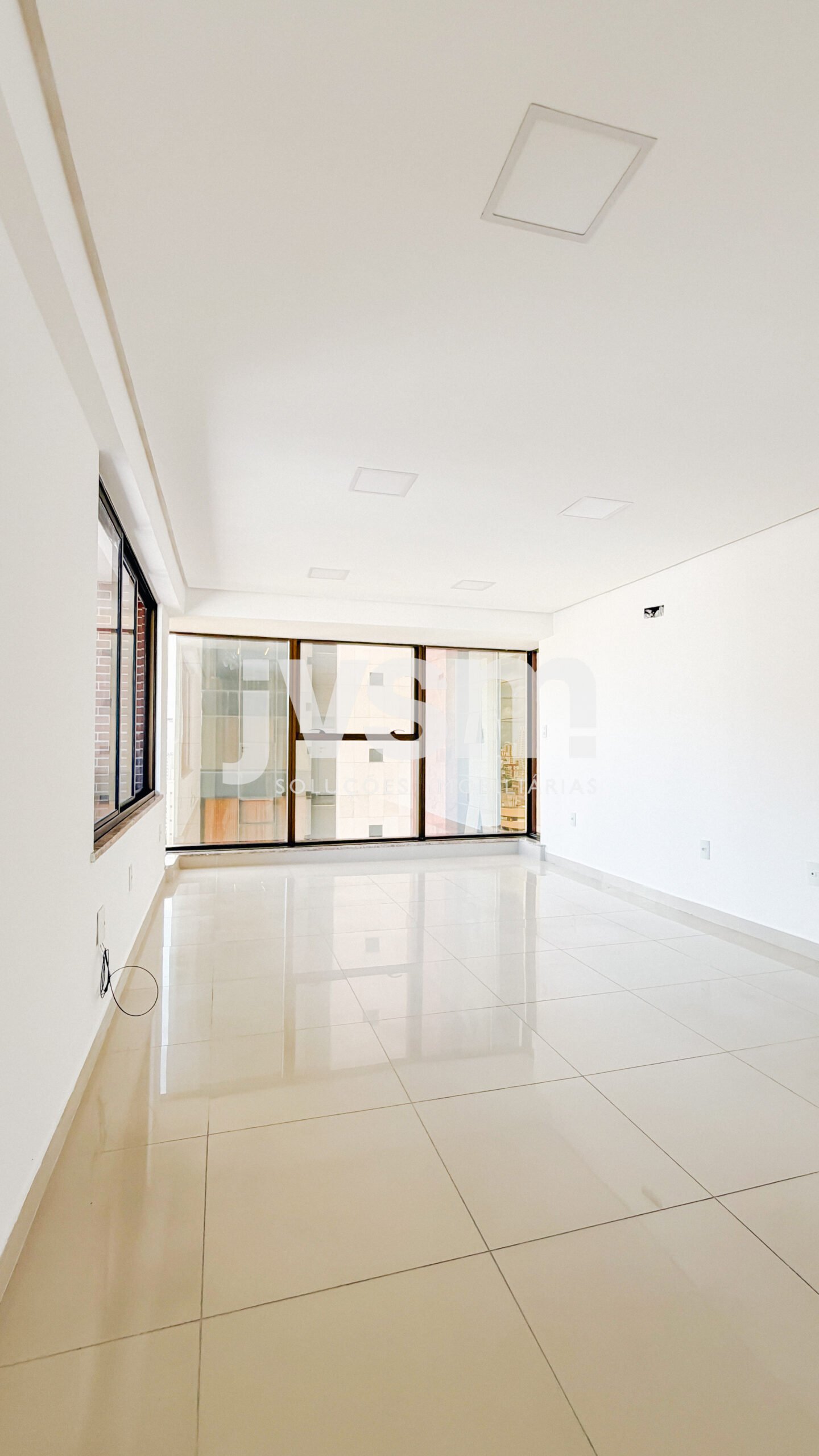 SALA 828 [VERTICAIS + MARCA D'ÁGUA]-5